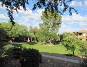 Mirage Crossing Condos photo, Scottsdale, AZ.