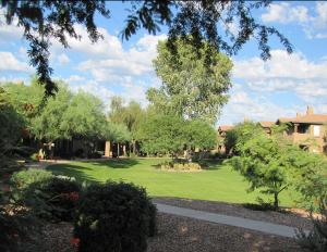 Mirage Crossing Condos photo, Scottsdale, AZ.